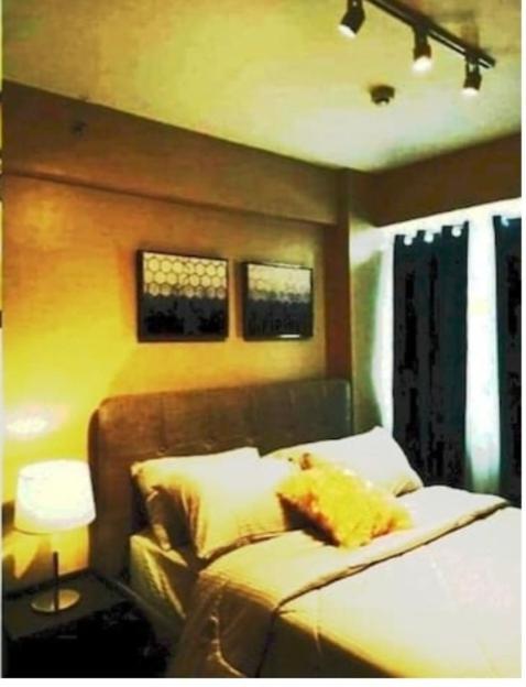 The Lancris Residences, 2 Bedrooms, 1 Bathroom, Living-Room, Kitchen & Pool Is Free Paranaque City Kültér fotó